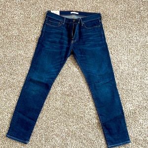 Stretchy and comfy jeans slim fit like NEW - 32’